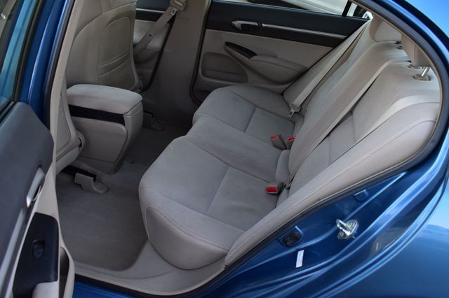 2010 Honda Civic Hybrid 4dr Sedan L4 CVT - 22721134 - 19