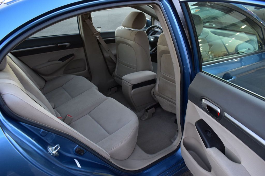 2010 Honda Civic Hybrid 4dr Sedan L4 CVT - 22721134 - 24