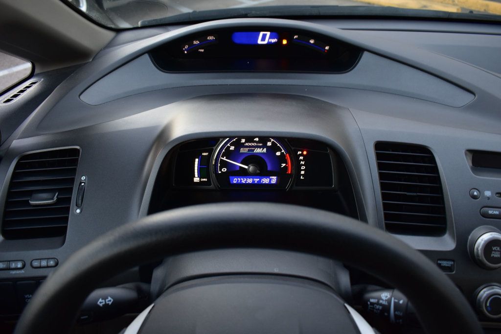 2010 Honda Civic Hybrid 4dr Sedan L4 CVT - 22721134 - 27