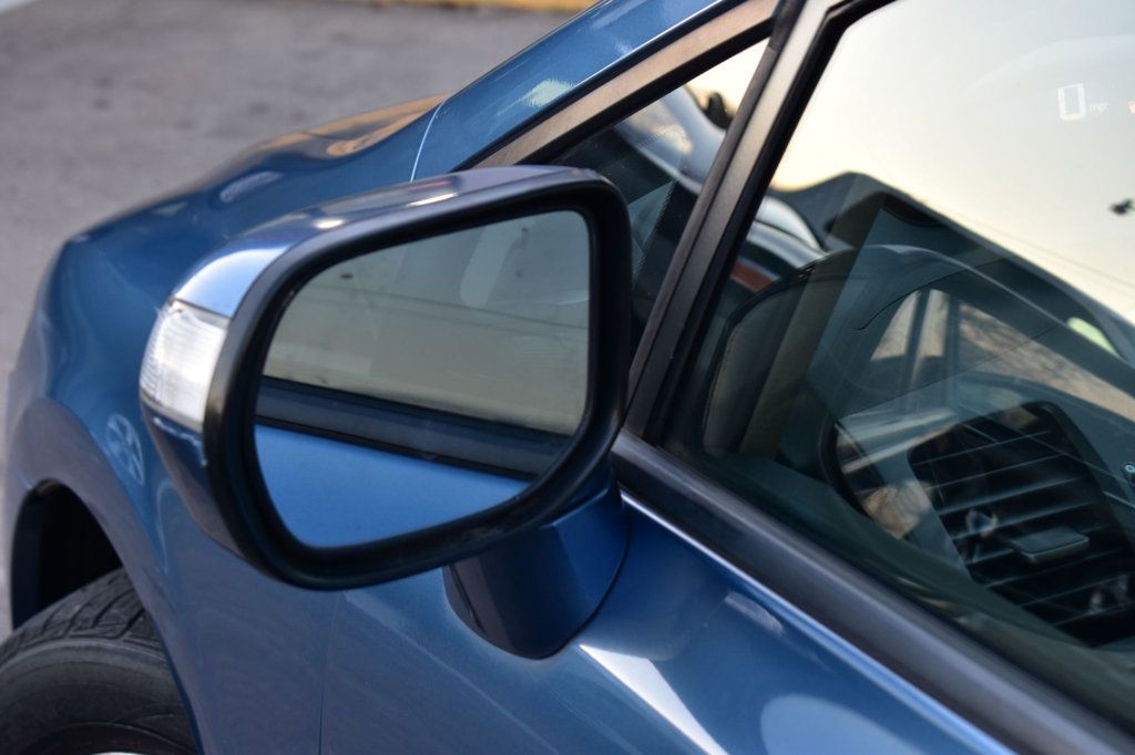 2010 Honda Civic Hybrid 4dr Sedan L4 CVT - 22721134 - 31