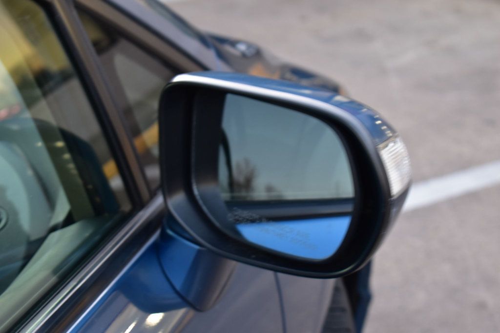 2010 Honda Civic Hybrid 4dr Sedan L4 CVT - 22721134 - 34