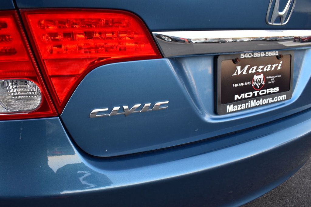 2010 Honda Civic Hybrid 4dr Sedan L4 CVT - 22721134 - 38