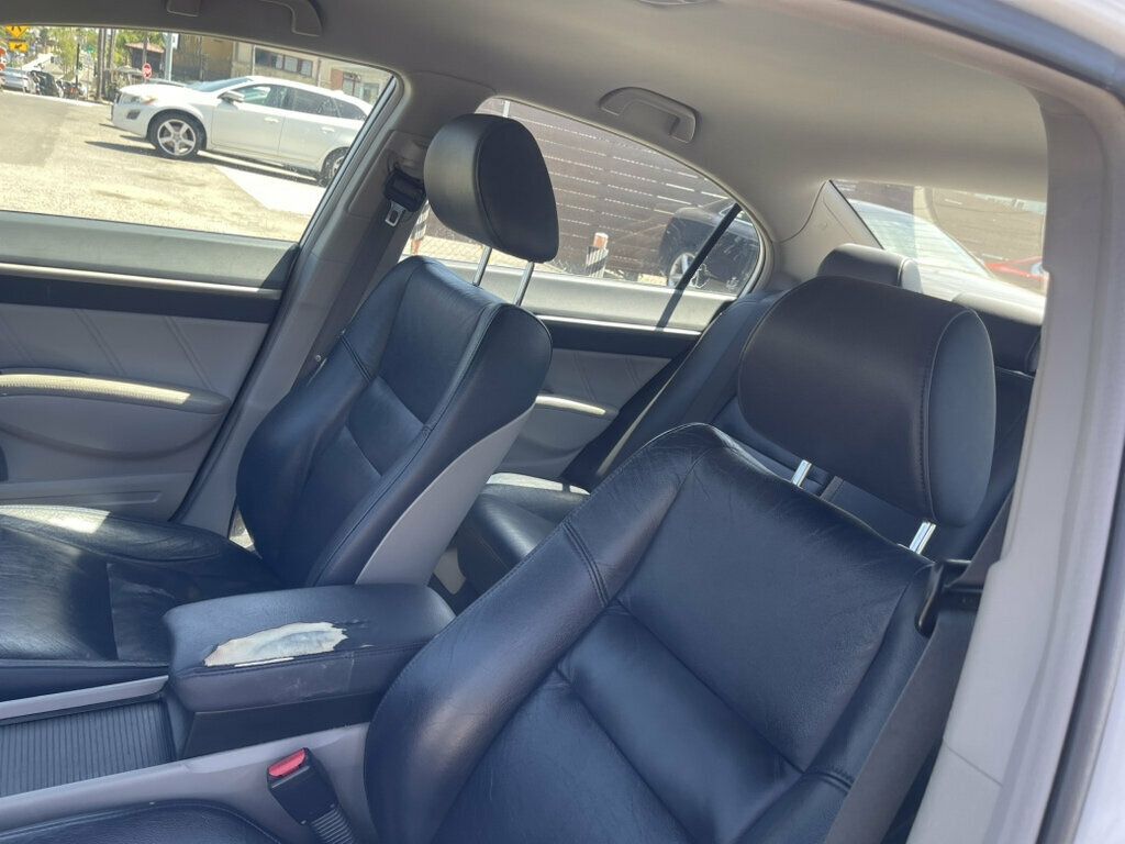 2010 Honda Civic Hybrid 4dr Sedan L4 CVT w/Navi & Leather - 23030711 - 10