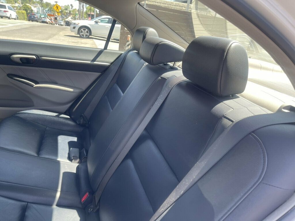 2010 Honda Civic Hybrid 4dr Sedan L4 CVT w/Navi & Leather - 23030711 - 19
