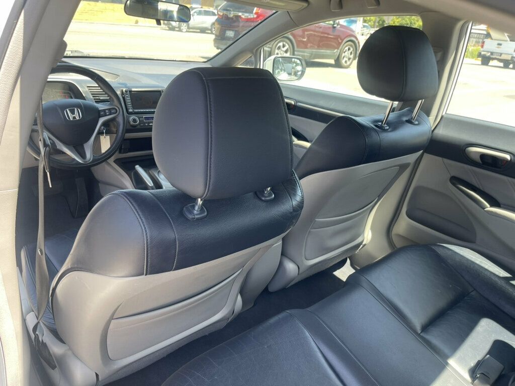 2010 Honda Civic Hybrid 4dr Sedan L4 CVT w/Navi & Leather - 23030711 - 20