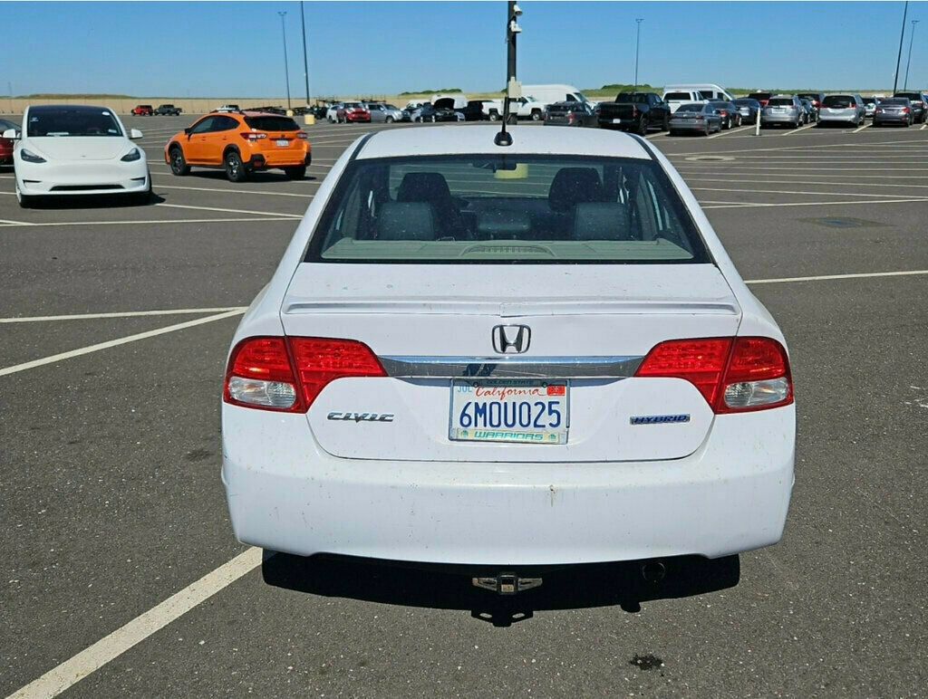 2010 Honda Civic Hybrid 4dr Sedan L4 CVT w/Navi & Leather - 23030711 - 4