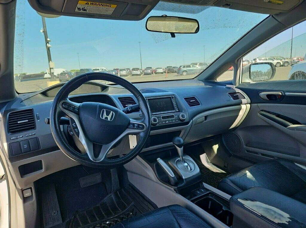 2010 Honda Civic Hybrid 4dr Sedan L4 CVT w/Navi & Leather - 23030711 - 5