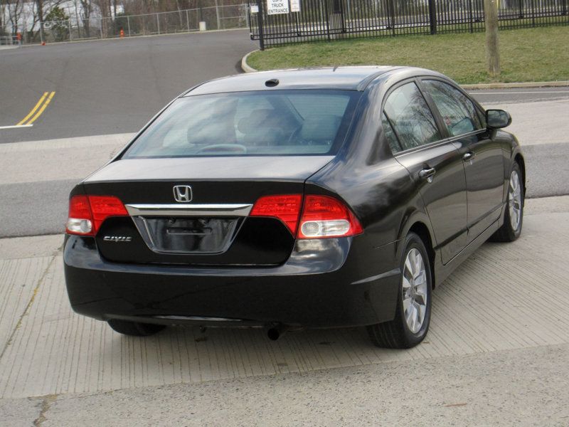 2010 Honda Civic Sedan 4dr Automatic EX-L w/Navi - 22370306 - 12