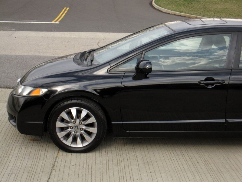 2010 Honda Civic Sedan 4dr Automatic EX-L w/Navi - 22370306 - 6