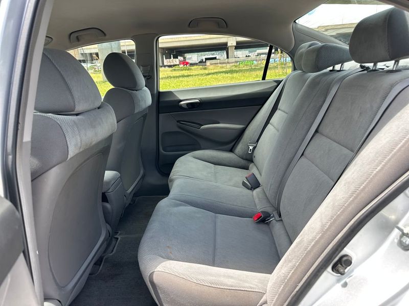 2010 Honda Civic Sedan 4dr Automatic LX - 23024930 - 16