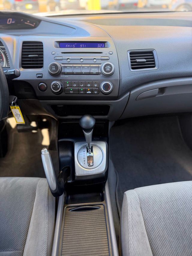 2010 Honda Civic Sedan 4dr Automatic LX - 22947009 - 12