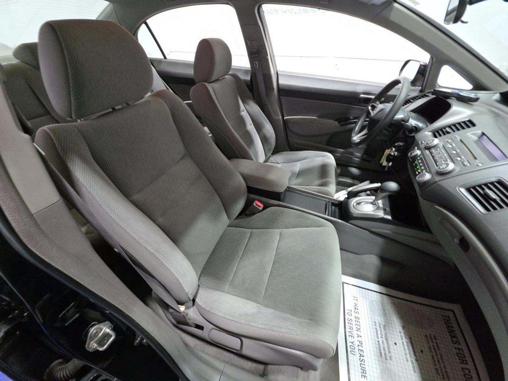 2010 Honda Civic Sedan 4dr Automatic LX - 23037589 - 7