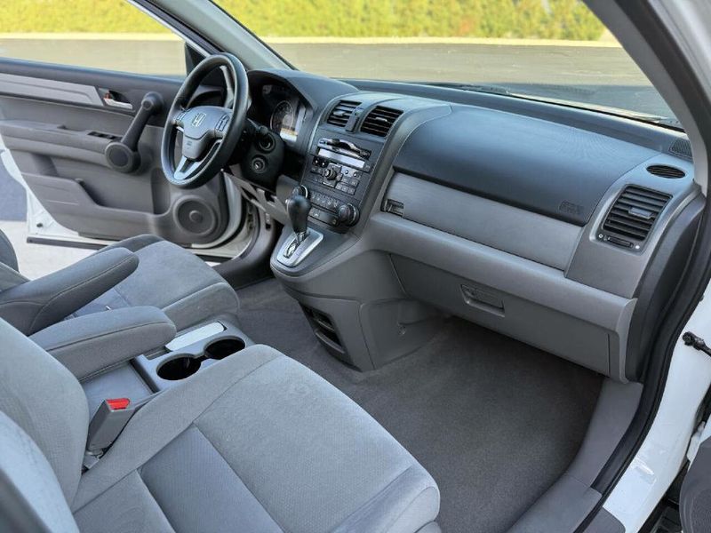 2010 Honda CR-V 4WD 5dr EX - 22923718 - 17