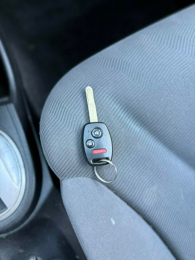 2010 Honda Fit 5dr Hatchback Automatic - 22974073 - 15