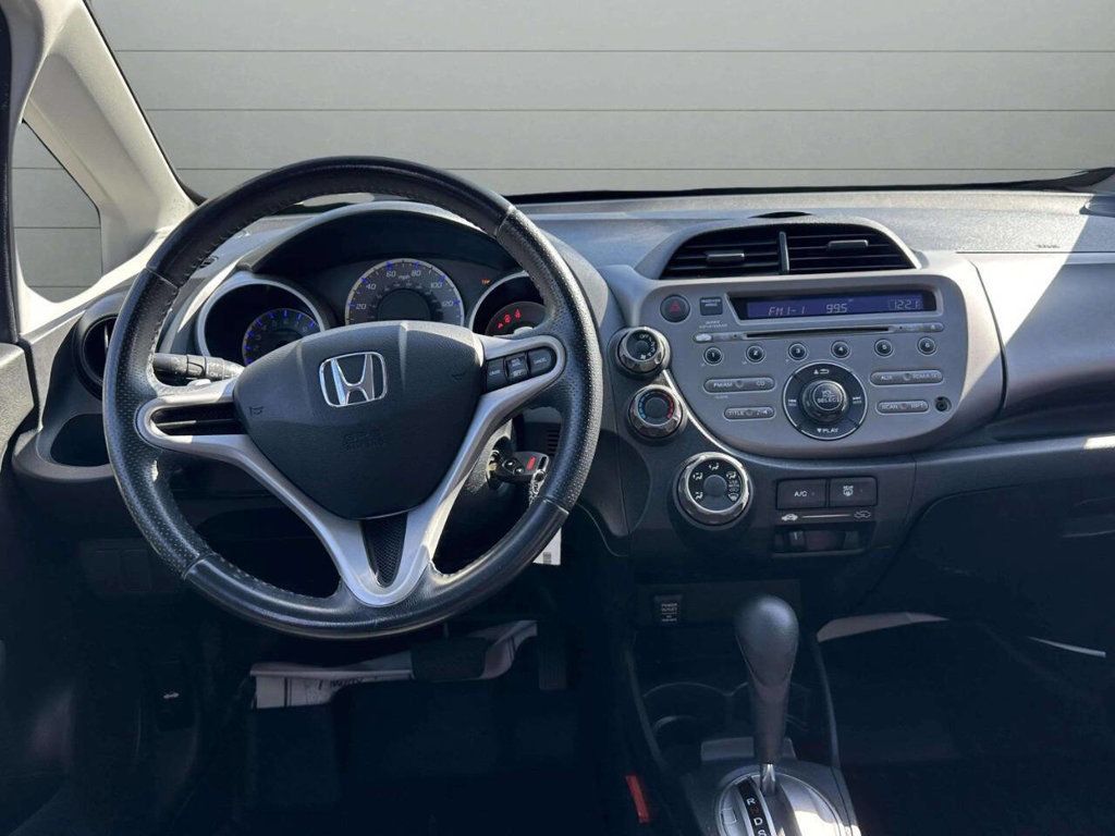 2010 Honda Fit 5dr Hatchback Automatic Sport - 22936471 - 32
