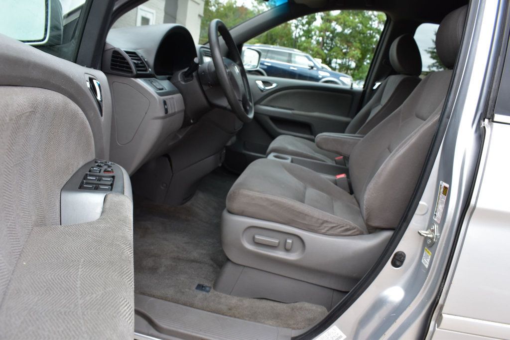 2010 Honda Odyssey 5dr EX - 22931718 - 13