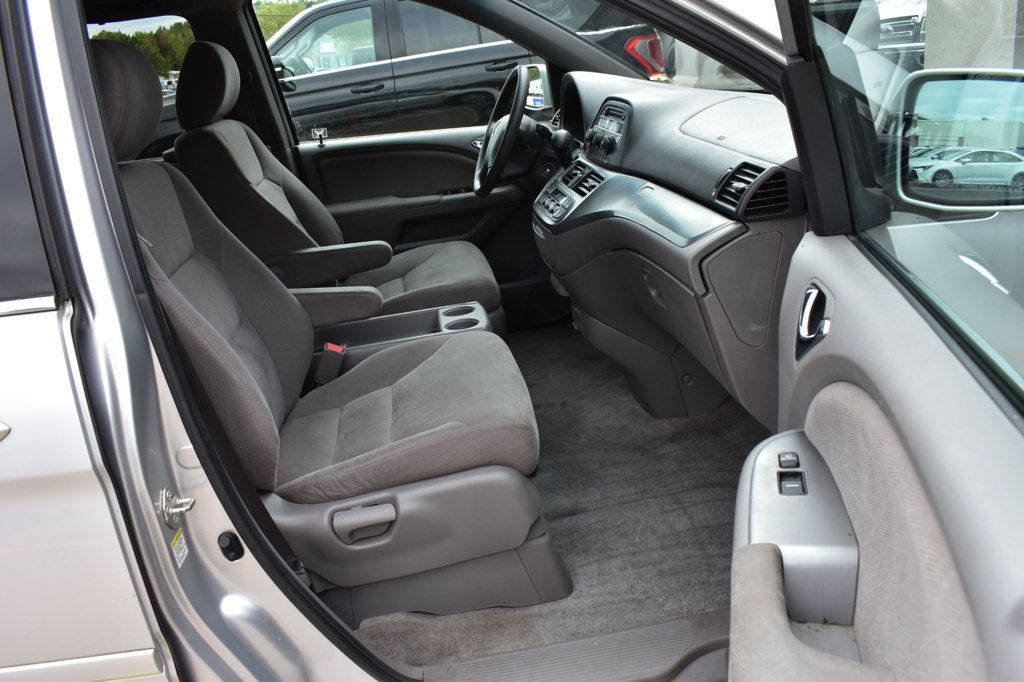2010 Honda Odyssey 5dr EX - 22931718 - 16