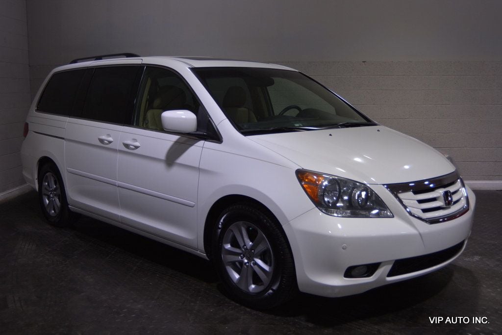 2010 Honda Odyssey 5dr Touring w/RES & Navi - 22539170 - 44