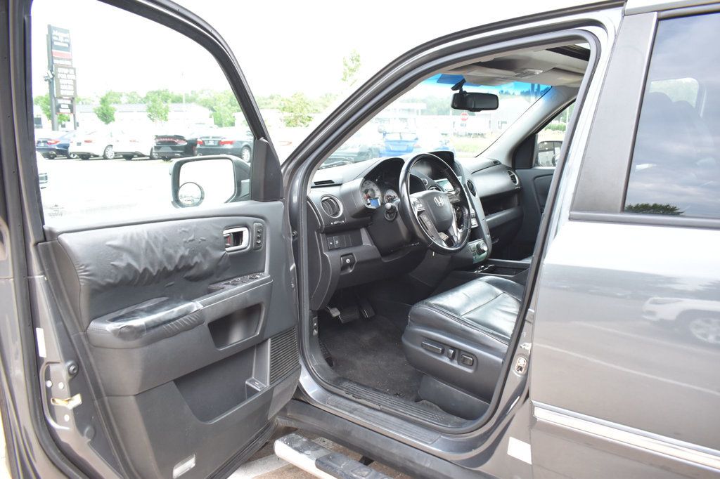 2010 Honda Pilot 4WD 4dr Touring w/Navi - 23052396 - 12