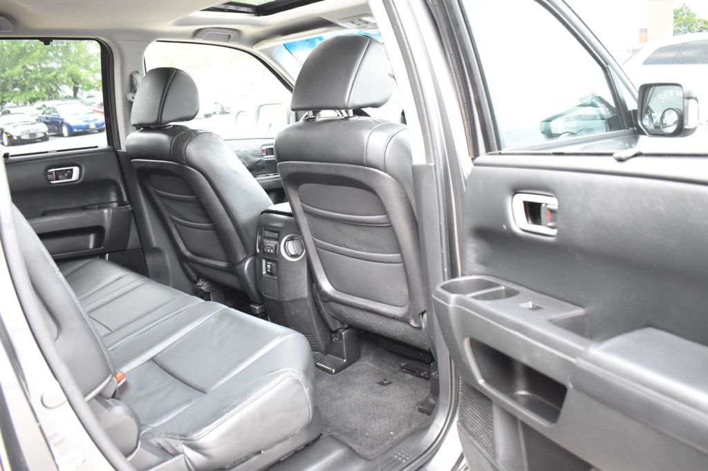 2010 Honda Pilot 4WD 4dr Touring w/Navi - 23052396 - 18