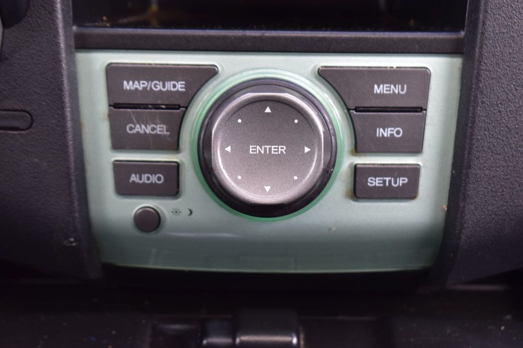 2010 Honda Pilot 4WD 4dr Touring w/Navi - 23052396 - 31