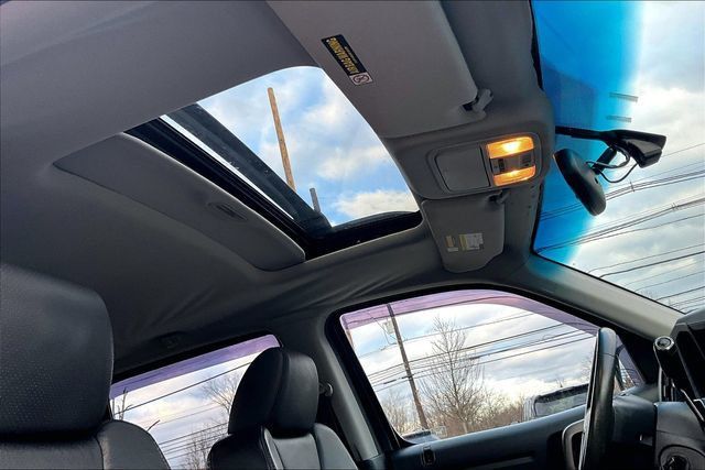 2010 Honda Ridgeline 4WD Crew Cab RTL - 22987917 - 32