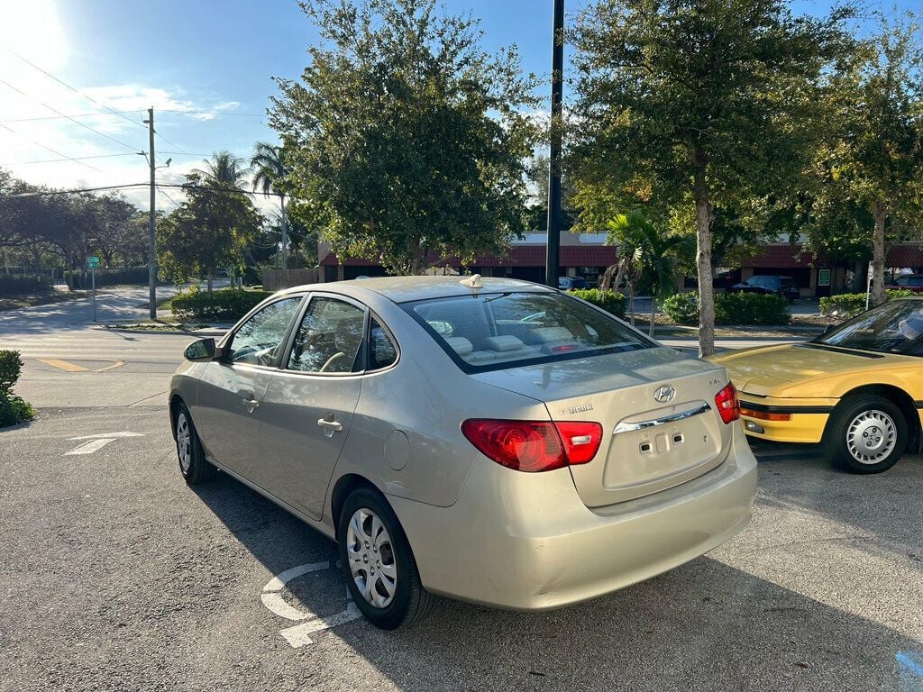 2010 Hyundai Elantra 4dr Sedan Automatic GLS - 22771705 - 2