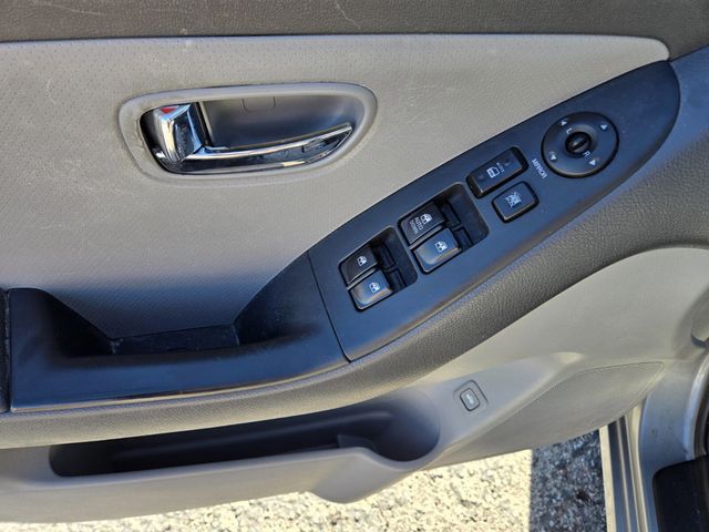 2010 Hyundai Elantra 4dr Sedan Automatic GLS PZEV - 22934610 - 12