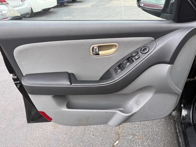2010 Hyundai Elantra GLS 4dr Sedan - 22804840 - 22