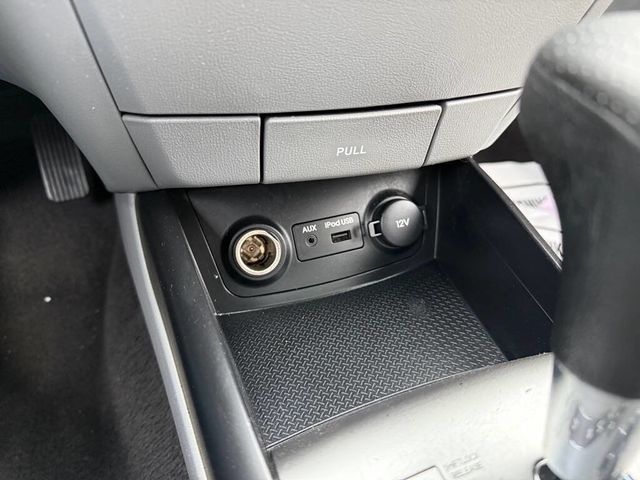 2010 Hyundai Elantra GLS 4dr Sedan - 22804840 - 24