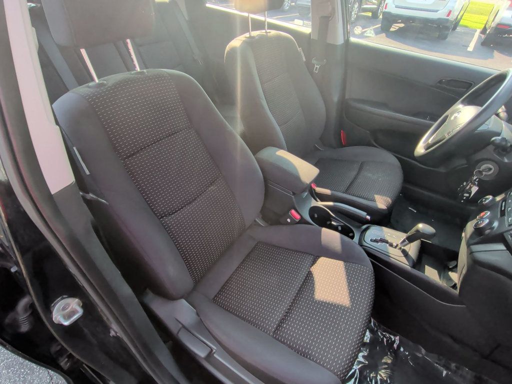 Hyundai Elantra Touring GLS photo 19
