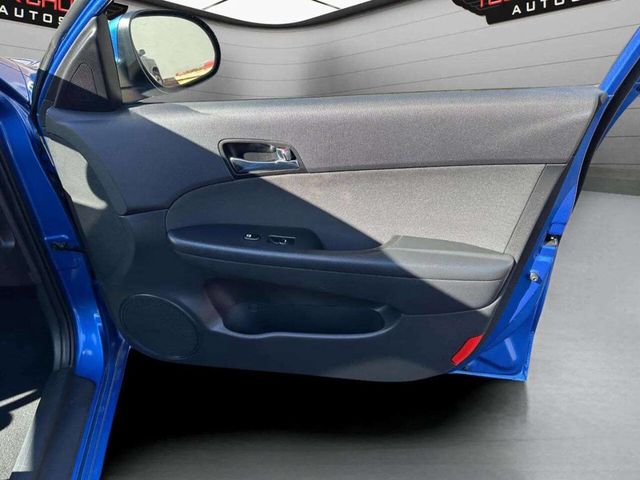 2010 Hyundai Elantra Touring SE 4dr Wagon - 22937442 - 32