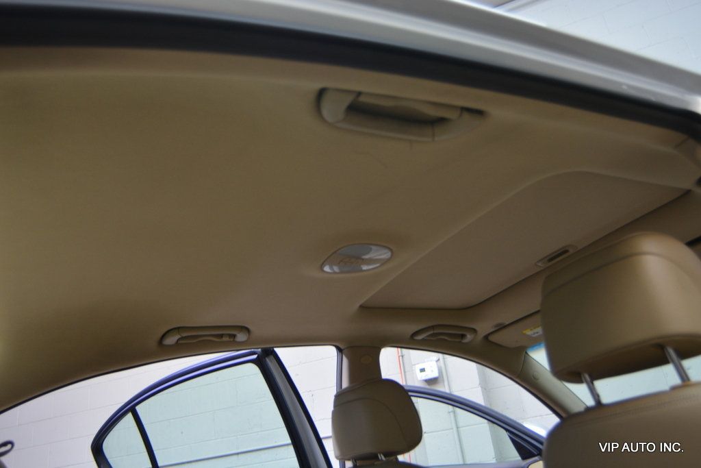 2010 Hyundai Genesis Base Trim - 22981867 - 16
