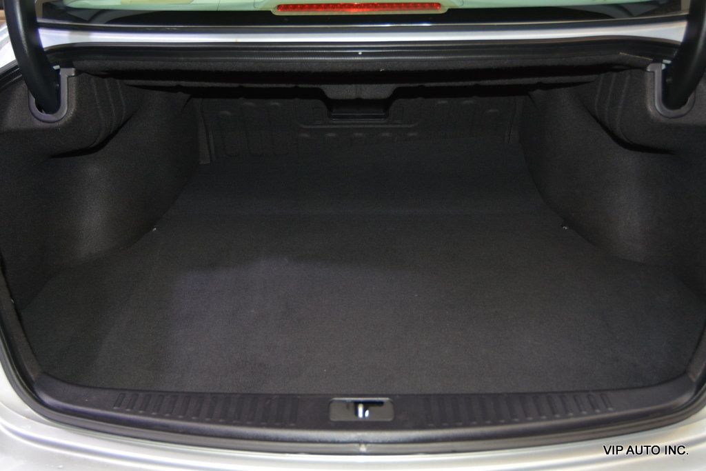 2010 Hyundai Genesis Base Trim - 22981867 - 30