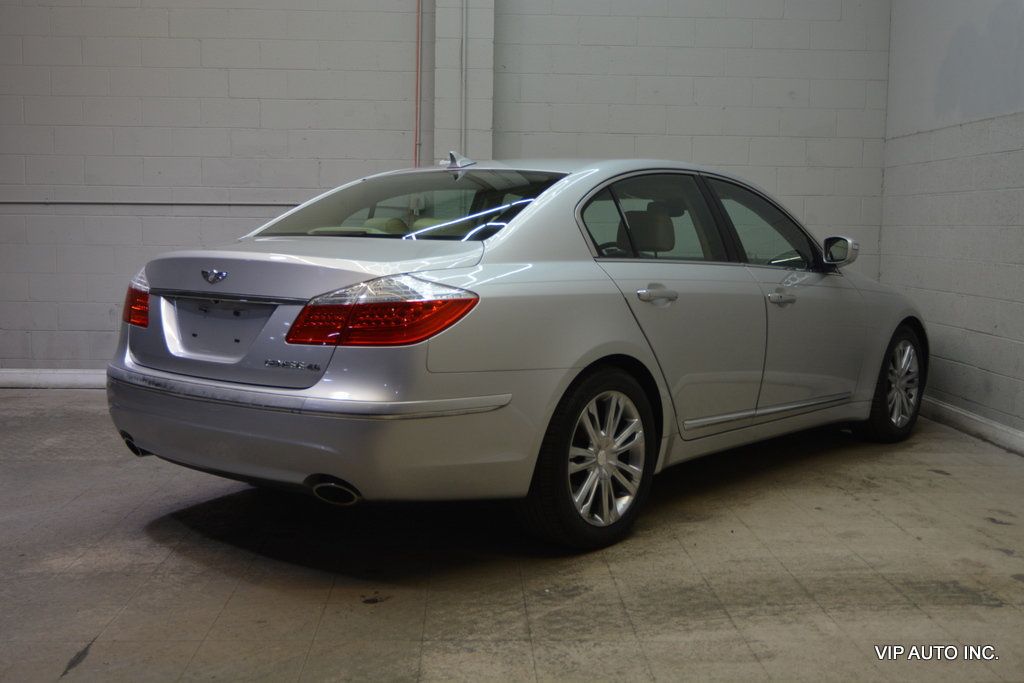 2010 Hyundai Genesis Base Trim - 22981867 - 3