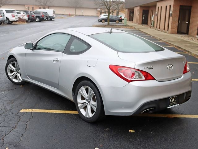 2010 Hyundai Genesis Coupe 2dr 2.0T Automatic Premium - 22651685 - 9