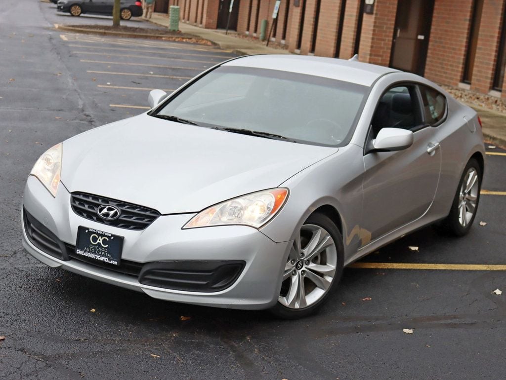 2010 Hyundai Genesis Coupe 2dr 2.0T Automatic Premium - 22651685 - 25