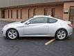 2010 Hyundai Genesis Coupe 2dr 2.0T Automatic Premium - 22651685 - 6