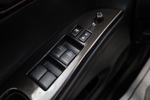 2010 INFINITI EX35 Journey - 23079123 - 35