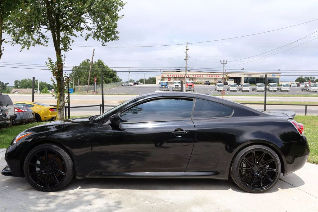 2010 Infiniti G37 Coupe photo 2