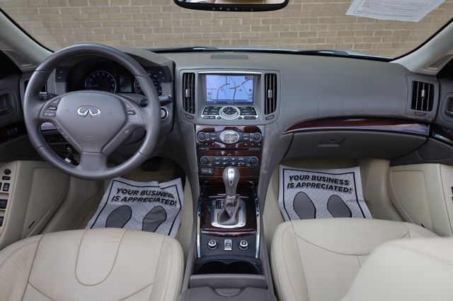 2010 INFINITI G37 Convertible 2dr - 22949457 - 17