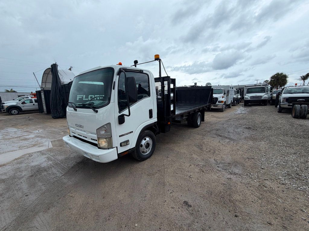 2010 Isuzu NPR 16' Flatbed With Liftgate  - 23035651 | Video 1