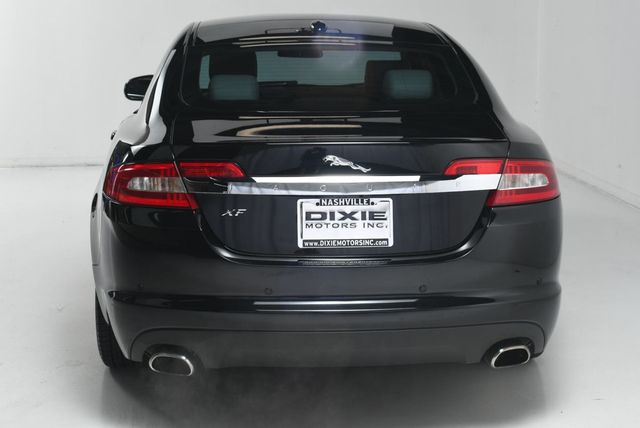 2010 Jaguar XF 4dr Sedan Luxury - 22613045 - 10