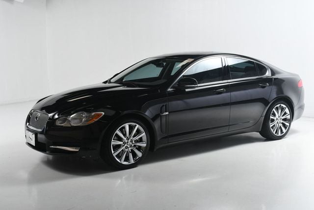 2010 Jaguar XF 4dr Sedan Luxury - 22613045 - 1