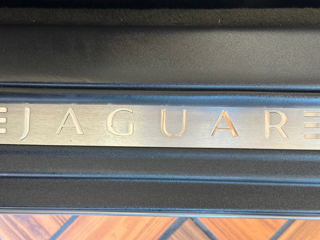 2010 Jaguar XK 2dr Convertible - 23028502 - 11