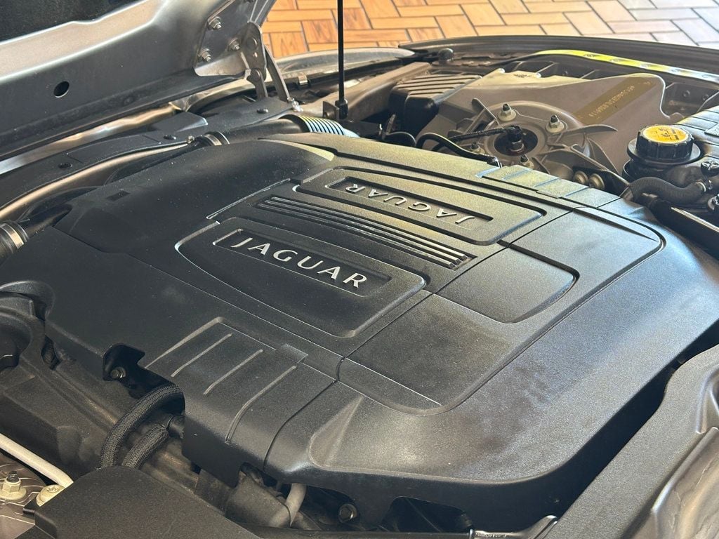 2010 Jaguar XK 2dr Convertible - 23028502 - 32