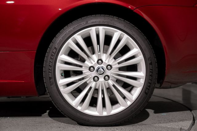 2010 Jaguar XK 2dr Convertible - 23051382 - 40