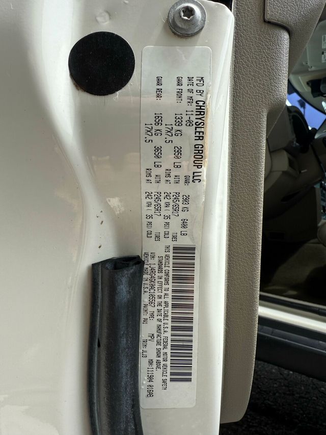 2010 Jeep Commander 4WD 4dr Sport - 23030488 - 16