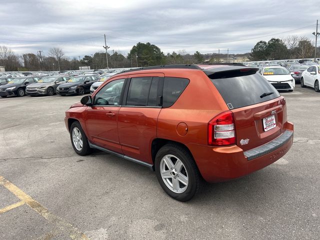 2010 Jeep Compass FWD 4dr Sport - 22963184 - 5