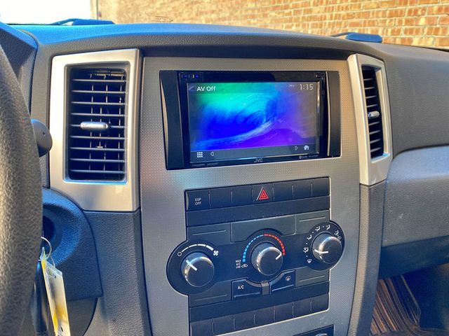 2010 Jeep Grand Cherokee 4WD 4dr Laredo - 23005296 - 10